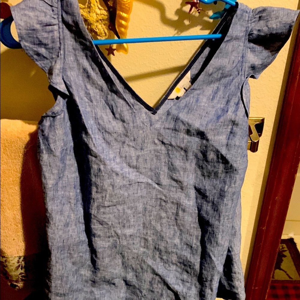 Boden (front and back) V neck sleeveless top- 100% linen - with ruffly sleeves